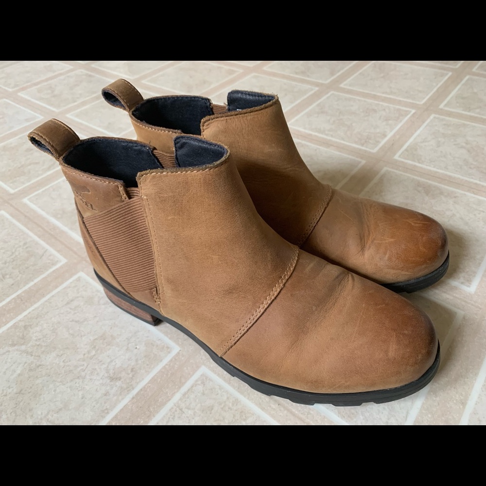 Sorel Emelie Chelsea Boot 7.5